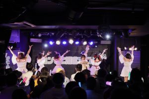 「何もなかった自分たちに生きる場所をくれてありがとう。たくさん愛してくれて本当にありがとう。絶対に忘れないでね」コンビニ推進アイドル（仮）、2年間の活動にピリオドを…。