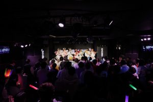 「何もなかった自分たちに生きる場所をくれてありがとう。たくさん愛してくれて本当にありがとう。絶対に忘れないでね」コンビニ推進アイドル（仮）、2年間の活動にピリオドを…。