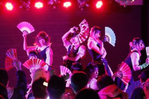 「何もなかった自分たちに生きる場所をくれてありがとう。たくさん愛してくれて本当にありがとう。絶対に忘れないでね」コンビニ推進アイドル（仮）、2年間の活動にピリオドを…。