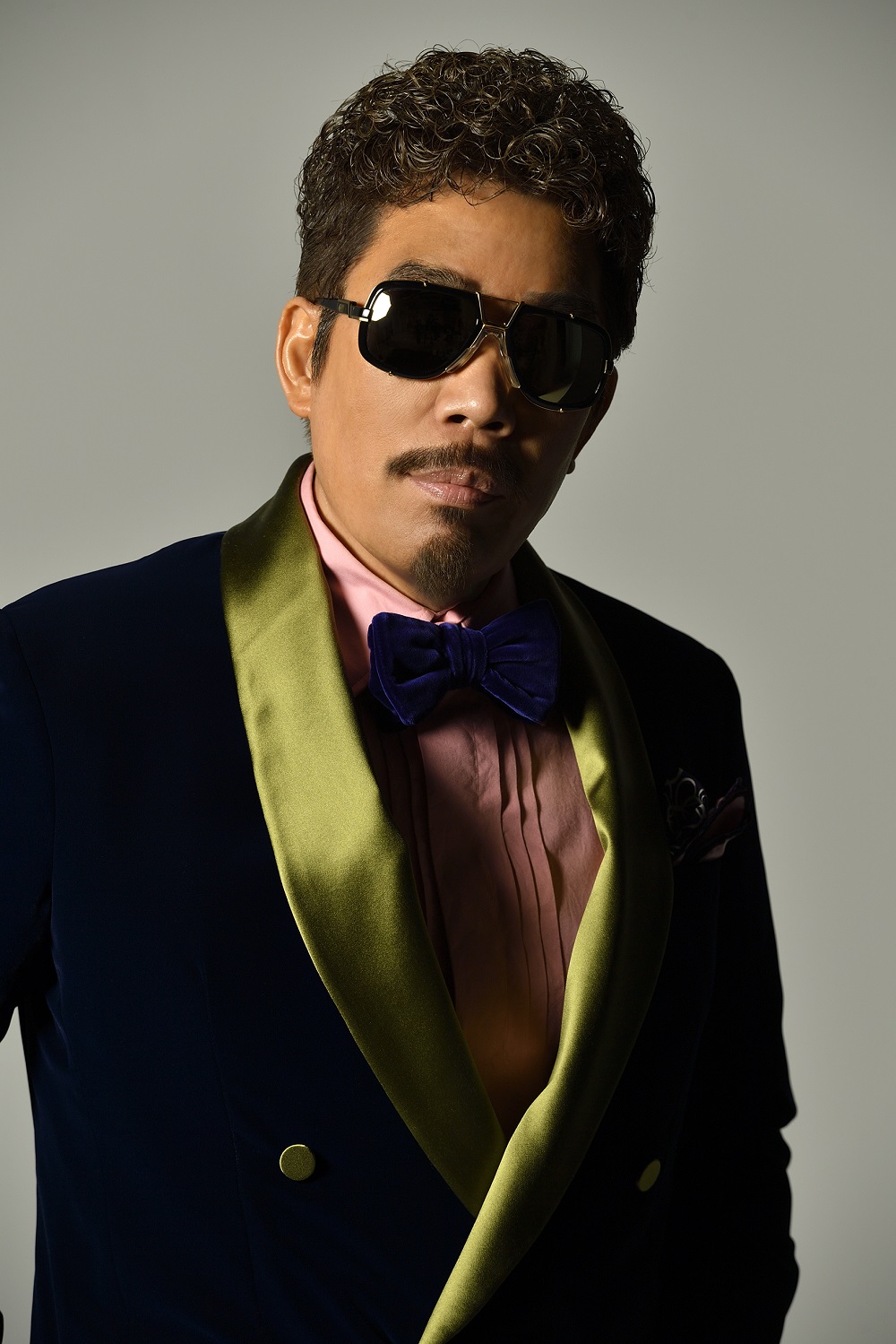 ラヴソングの王様 a.k.a アニソン界の”永遠の”大型新人・鈴木雅之、『THE FIRST TAKE』でのパフォ－マンス「違う、そうじゃない」「GIRI GIRI」を音源配信リリース！