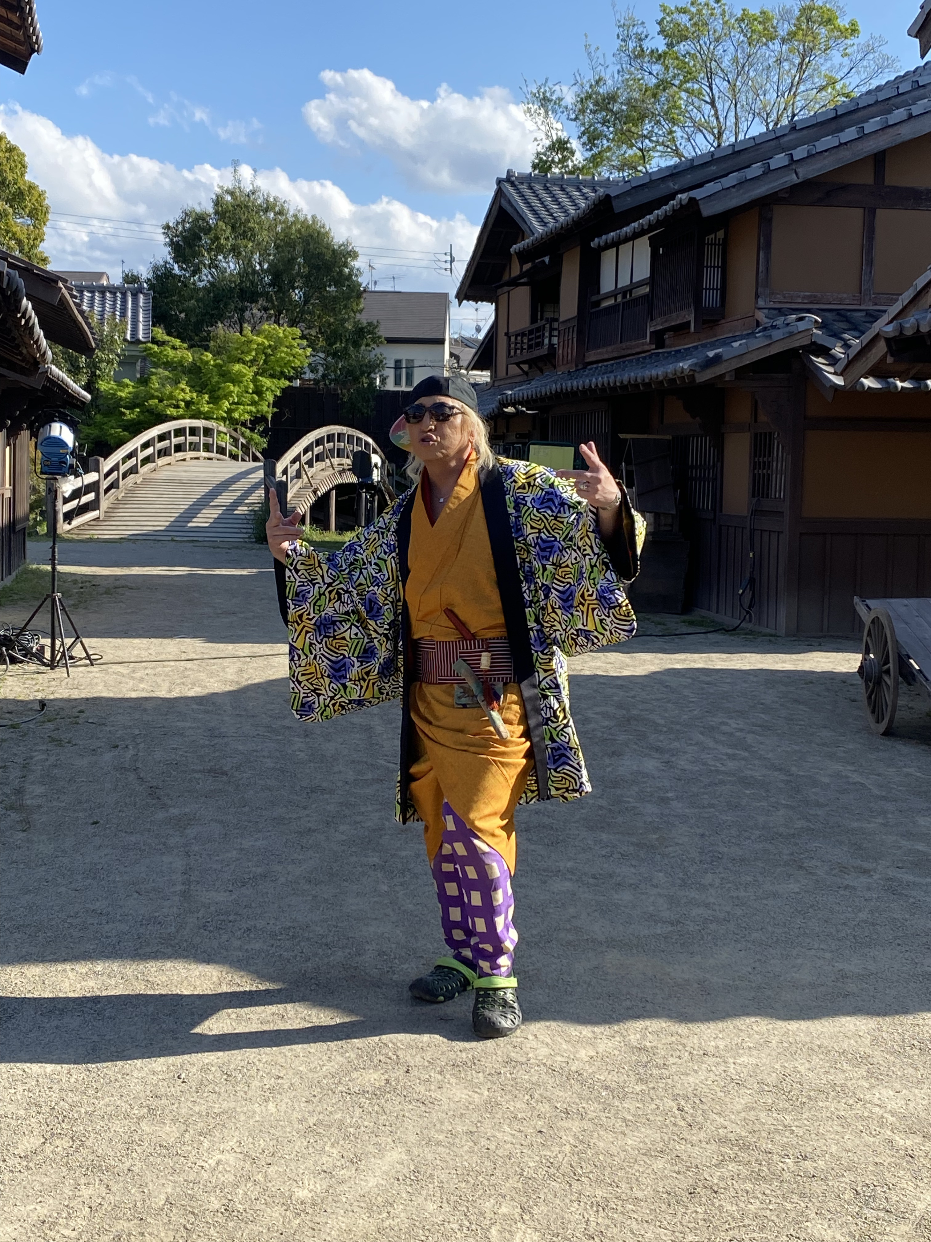 DJ KOOが、東山紀之主演『必殺仕事人』で異例の裸眼公開！？サングラスを外し、時代劇初参戦！ 「つぶらな瞳をご覧いただくことになります」