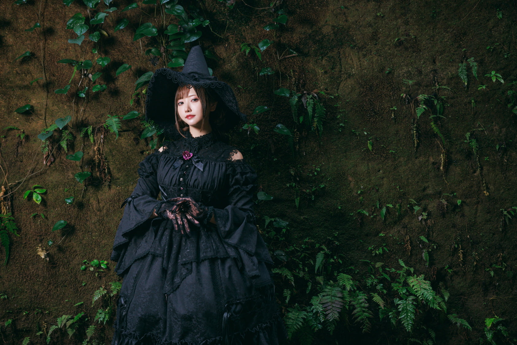 美女コスプレイヤー・すみれおじさん 地上波で憧れのロリータ服を完全に着こなす