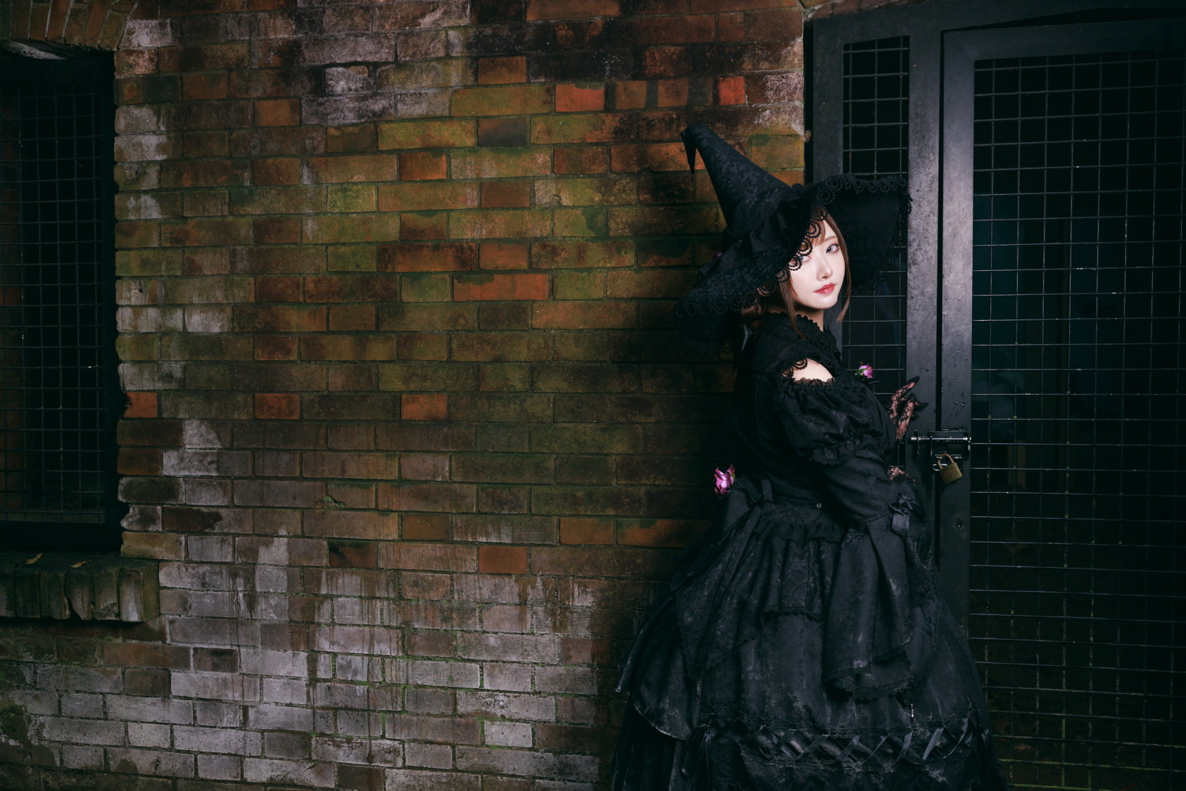 美女コスプレイヤー・すみれおじさん 地上波で憧れのロリータ服を完全に着こなす