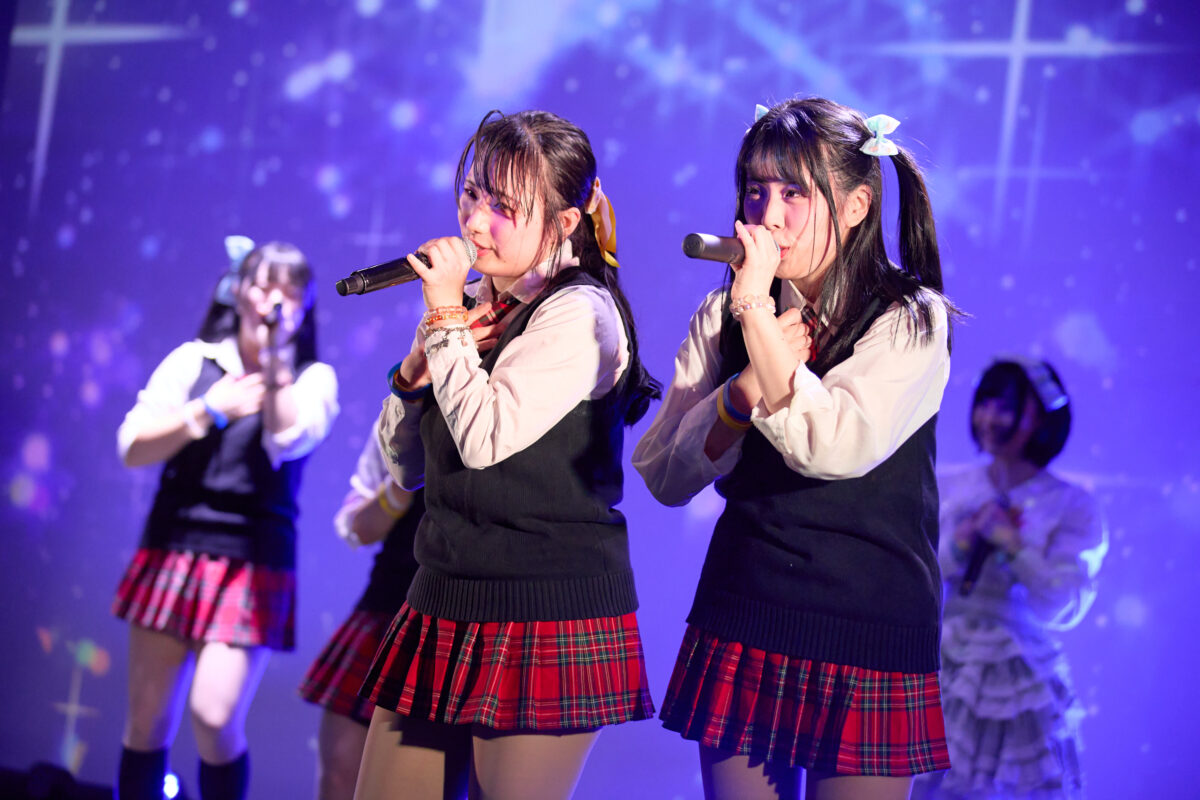 黒い本音の数々に広報委員(ファン)も衝撃。山田みつき(燃えこれ学園)が生誕祭で歌った、初のソロ曲の内容が…。 7 黒い本音の数々に広報委員(ファン)も衝撃。山田みつき(燃えこれ学園)が生誕祭で歌った、初のソロ曲の内容が…。