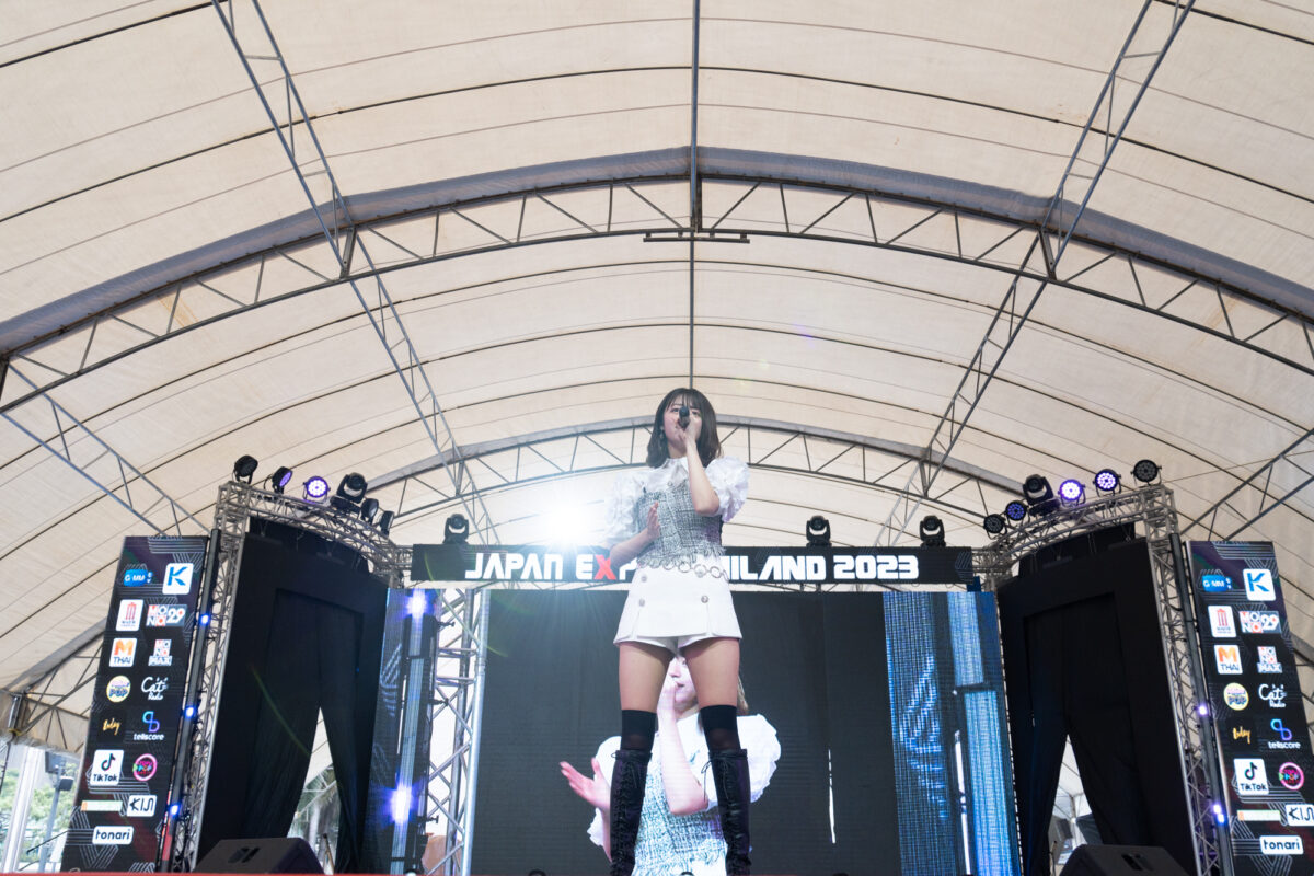 ソロアーティスト 吉川茉優 『JAPAN EXPO THAILAND 2023』に初出演！ なまはげを率いて地元・秋田をPRする楽曲「BABHERA」を熱唱！