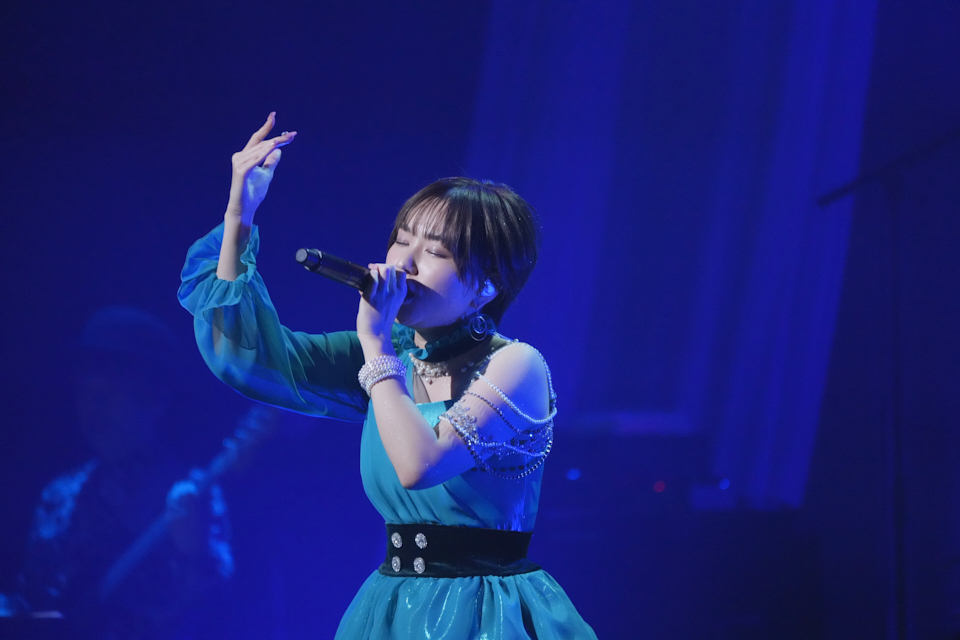 声優・富田美憂がLINE CUBE SHIBUYAにて2ndLIVEを開催。デビュー曲「Present Moment」やTVアニメ「デート・ア・ライブⅣ」オープニングテーマ「OveR」など全18曲を披露。