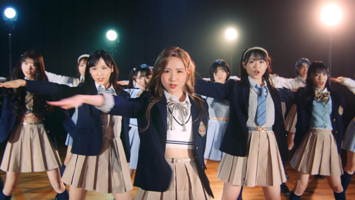 本田仁美がセンターを務めるAKB4861stシングル「どうしても君が好きだ」MV公開！ 青春の1ページを切り取った切なくも⽢酸っぱい恋愛ソングメンバー16名それぞれが主人公として輝くMVがここに完成！！