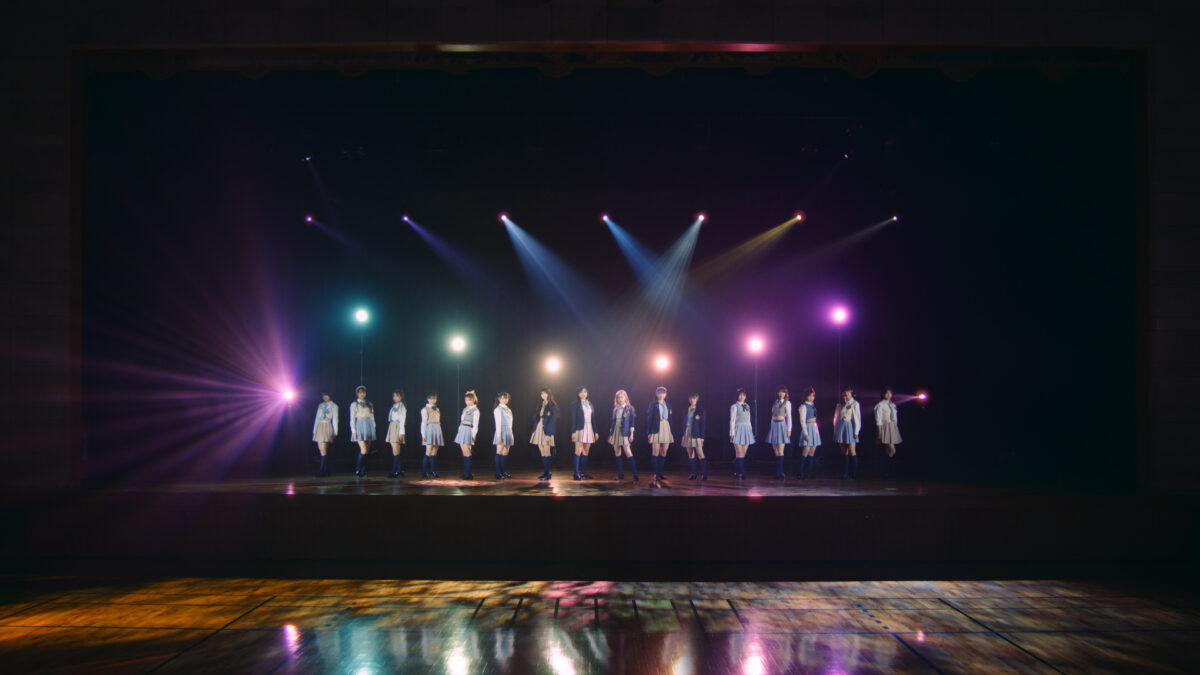 本田仁美がセンターを務めるAKB4861stシングル「どうしても君が好きだ」MV公開！ 青春の1ページを切り取った切なくも⽢酸っぱい恋愛ソングメンバー16名それぞれが主人公として輝くMVがここに完成！！
