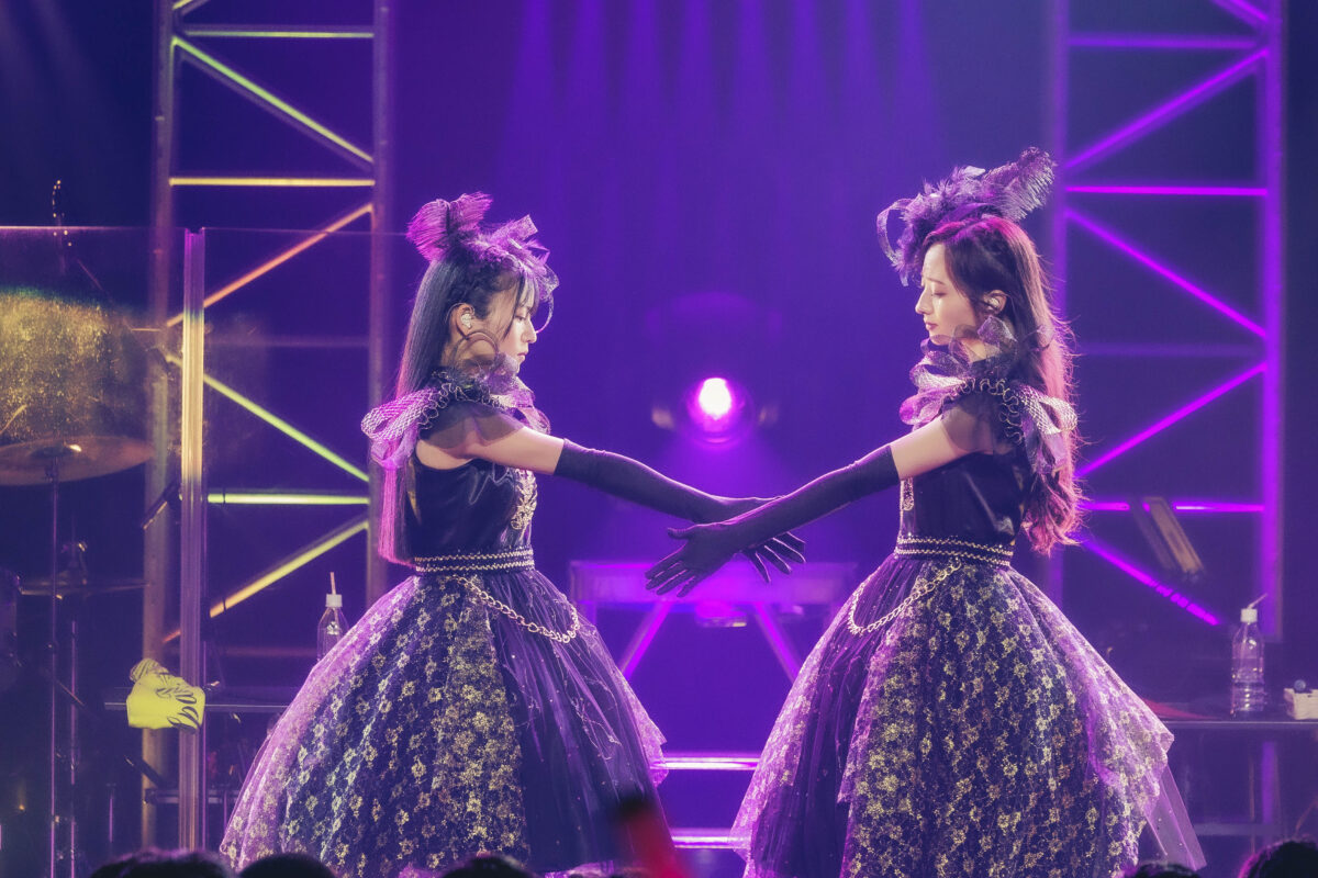 ClariS 約３年８か月ぶりとなるライブハウス公演「ClariS SPRING LIVE 2023〜Neo Sparkle〜」を開催！「全編を通して終始笑顔のライブになりました。今年一番の最高の時間をありがとうございました！」初の全編生バンドによるライブで、ClariSの世界観がさらに上書きされた一夜！！