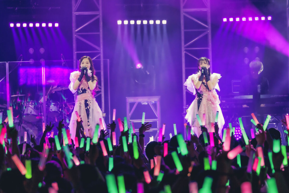 ClariS 約３年８か月ぶりとなるライブハウス公演「ClariS SPRING LIVE 2023〜Neo Sparkle〜」を開催！「全編を通して終始笑顔のライブになりました。今年一番の最高の時間をありがとうございました！」初の全編生バンドによるライブで、ClariSの世界観がさらに上書きされた一夜！！