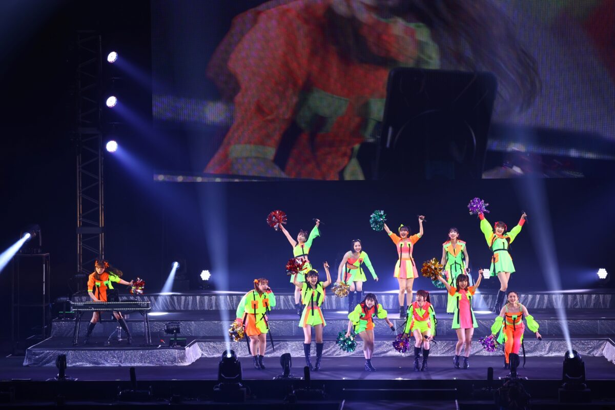 BEYOOOOONDS 2度目の日本武道館コンサートで初体験！ ファンの野太い声援に12人の個性溢れるメンバーが感謝！ 高瀬くるみは“私たちだけではたどり着けなかった最高の景色”と感激！
