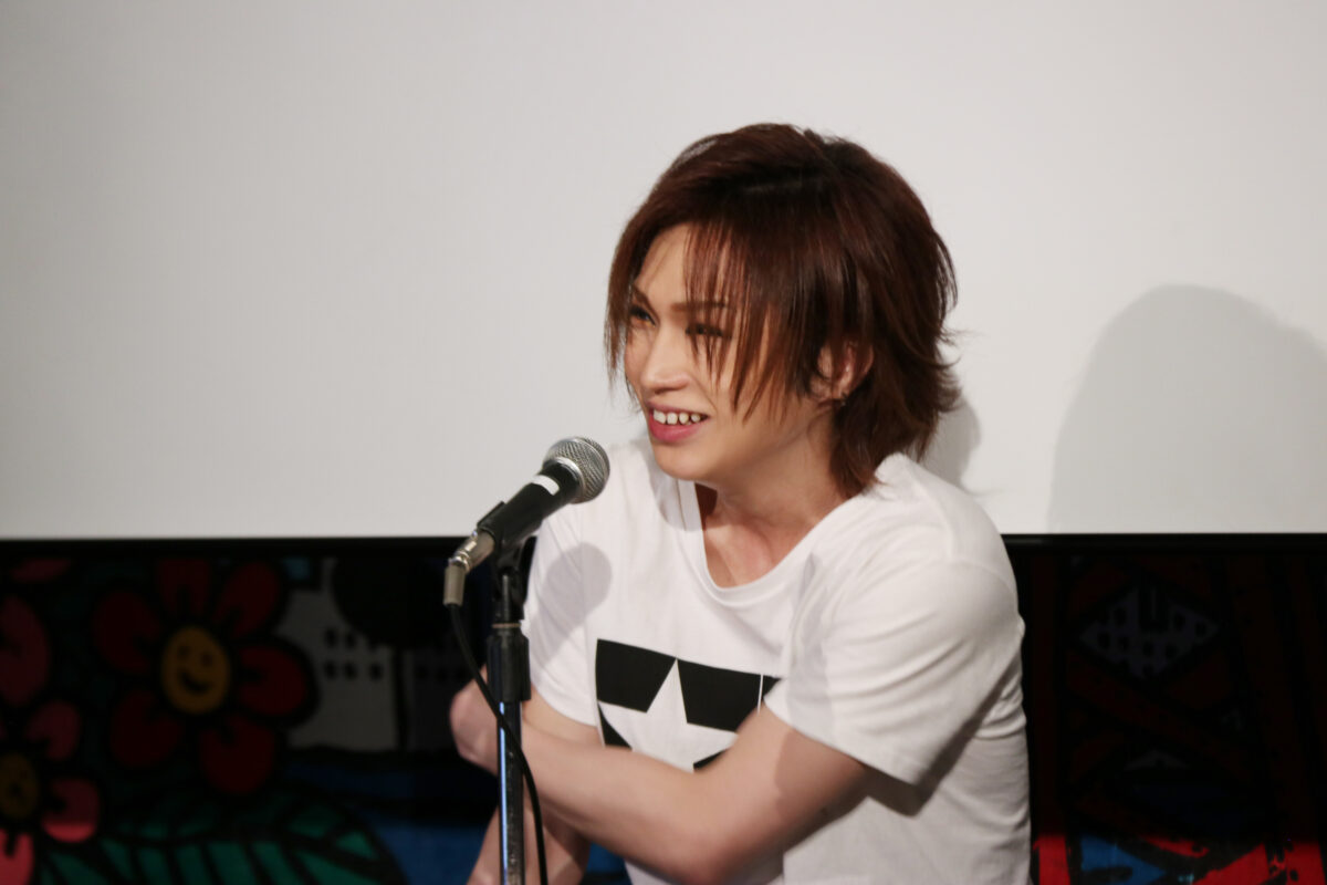 ゴールデンボンバー鬼龍院翔 書籍「超!簡単なステージ論」トークイベント開催「この本があることによって一歩踏み出せれば」 40 ゴールデンボンバー鬼龍院翔 書籍「超!簡単なステージ論」トークイベント開催「この本があることによって一歩踏み出せれば」