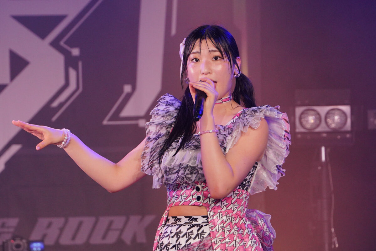 アプガ（仮）“夏開幕”宣言！ 熱いライブにファンも呼応！ 夏フェスシーズンを熱く燃えたぎらせる！