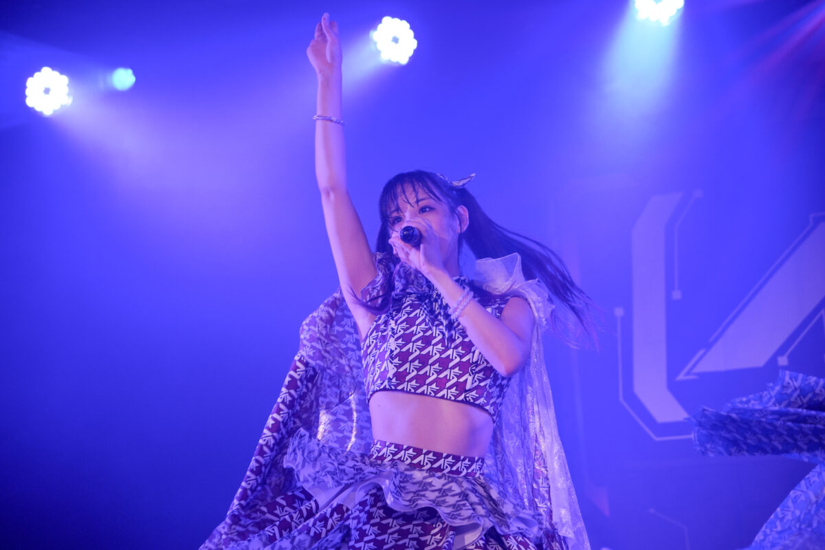 アプガ（仮）“夏開幕”宣言！ 熱いライブにファンも呼応！ 夏フェスシーズンを熱く燃えたぎらせる！