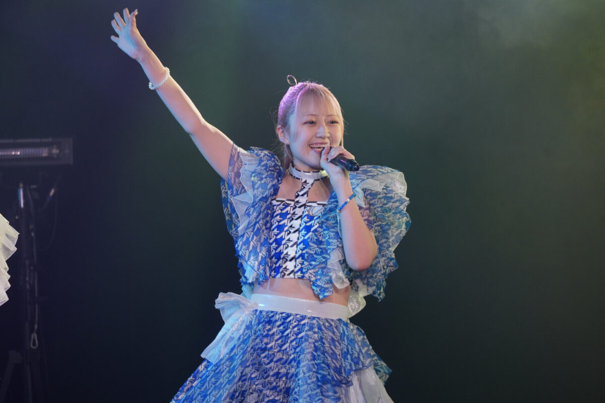 アプガ（仮）“夏開幕”宣言！ 熱いライブにファンも呼応！ 夏フェスシーズンを熱く燃えたぎらせる！