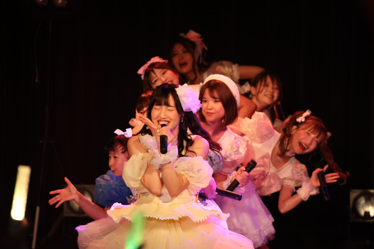 エラバレシ、涙と感動の真田美璃、小熊めう卒業ライブレポート！