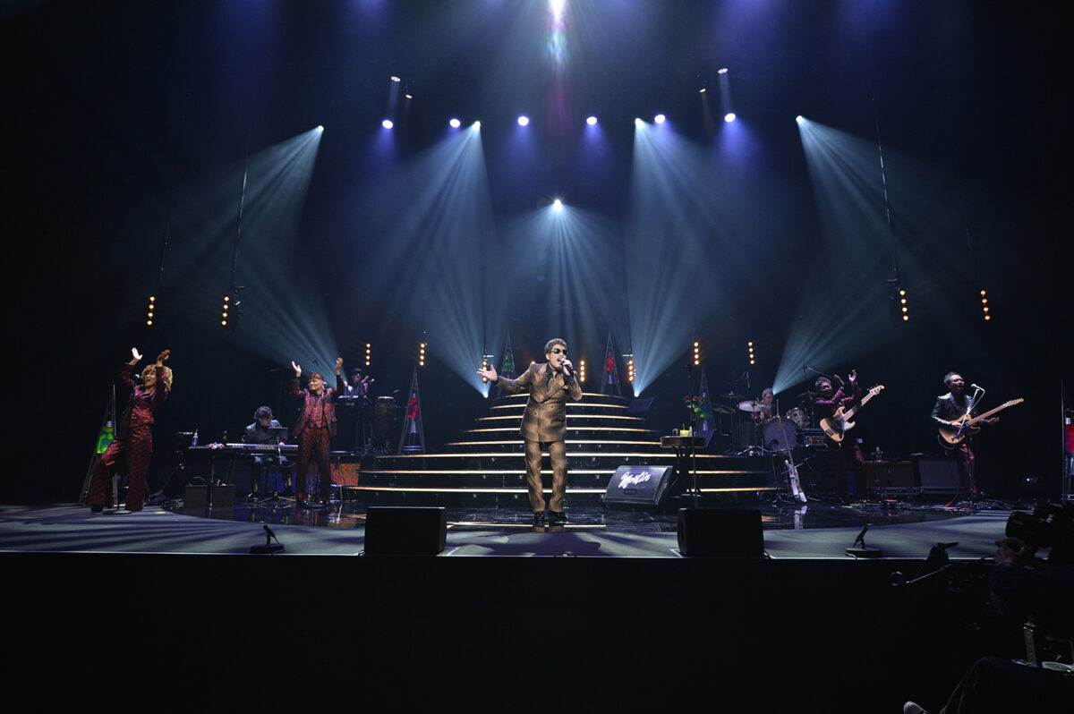 ラヴソングの王様・鈴木雅之、全国ツアー完走！豪華ゲストも登場した大宮公演ライヴレポート！！
