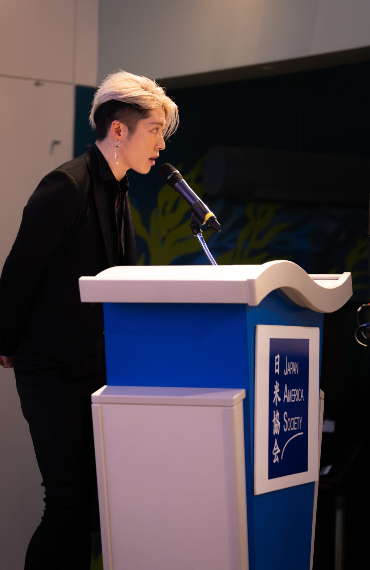 【MIYAVI】南カリフォルニア日米協会GALAパーティーにて国際市民賞を受賞！日米文化交流の架け橋として活躍！！