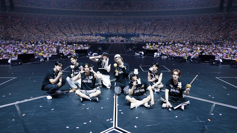 Stray Kids、バンテリンドーム ナゴヤ公演2日間で7万6,000人が熱狂! 急遽、LiSAも客席から応援に! 2 Stray Kids、バンテリンドーム ナゴヤ公演2日間で7万6,000人が熱狂! 急遽、LiSAも客席から応援に!