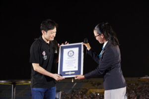 五郎丸歩・高山一実・畠山健介・勝俣州和と観客1,026名で乾杯！『アサヒスーパードライ ゲストと共にリアル＆リモート同時乾杯』ギネス世界記録(TM)を見事達成！ 高山一実は“本当に立ち会えたことが嬉しい！”