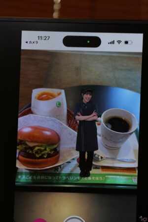 モスバーガーとモーニング娘。'23が朝限定でコラボ! リーダー譜久村聖は“がんばっていきまっしょい!”と気合入れ! 6 モスバーガーとモーニング娘。'23が朝限定でコラボ! リーダー譜久村聖は“がんばっていきまっしょい!”と気合入れ!