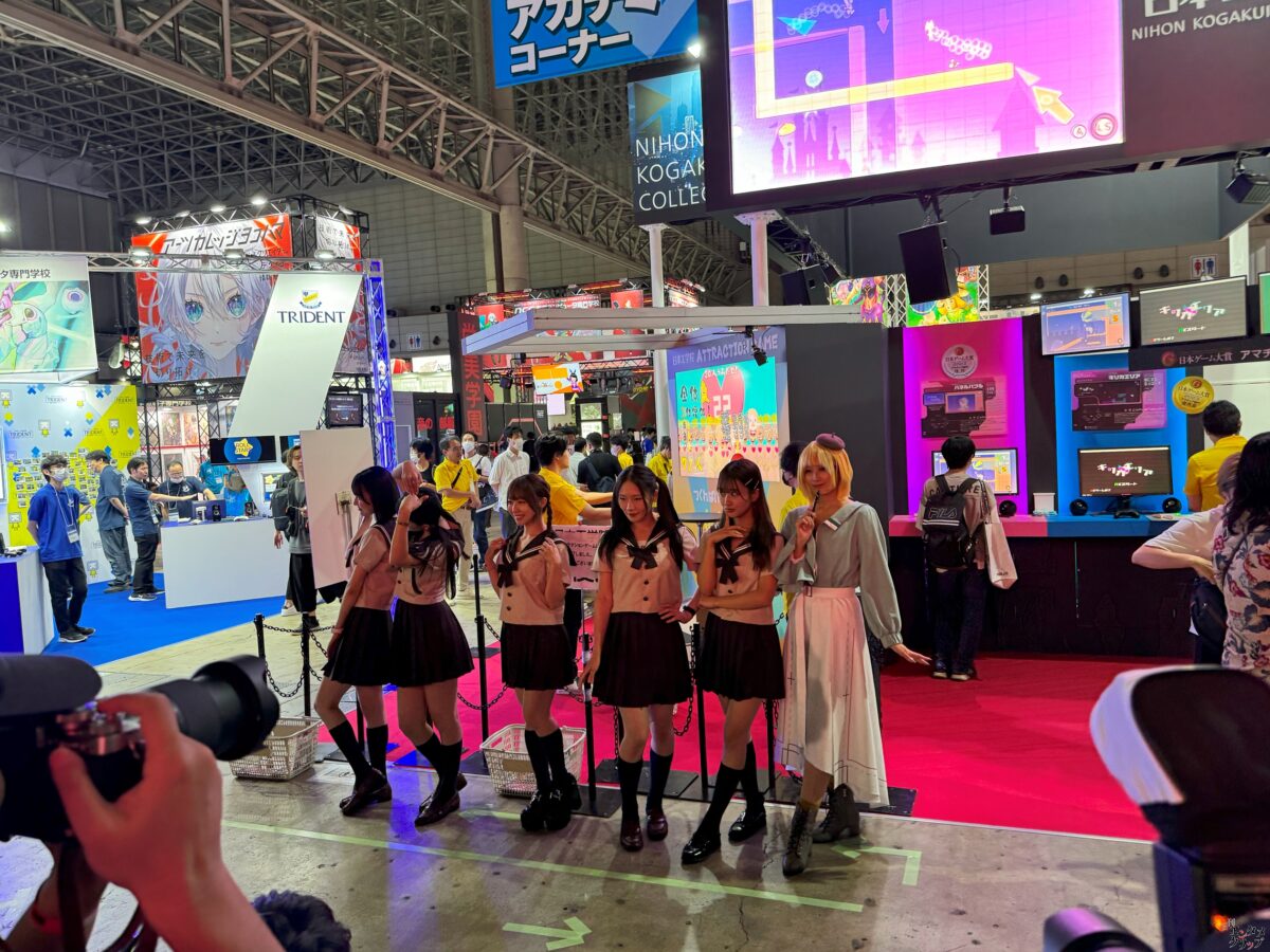 東京ゲームショウ2023 美人コンパニオン・コスプレイヤーを『iPhone15 Pro』で撮ってみた