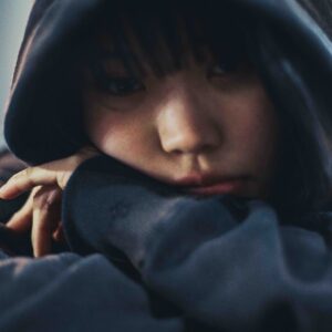 アイナ・ジ・エンド、初主演映画 岩井俊二監督最新作『キリエのうた』劇中歌「名前のない街」ライブ映像初公開！！！