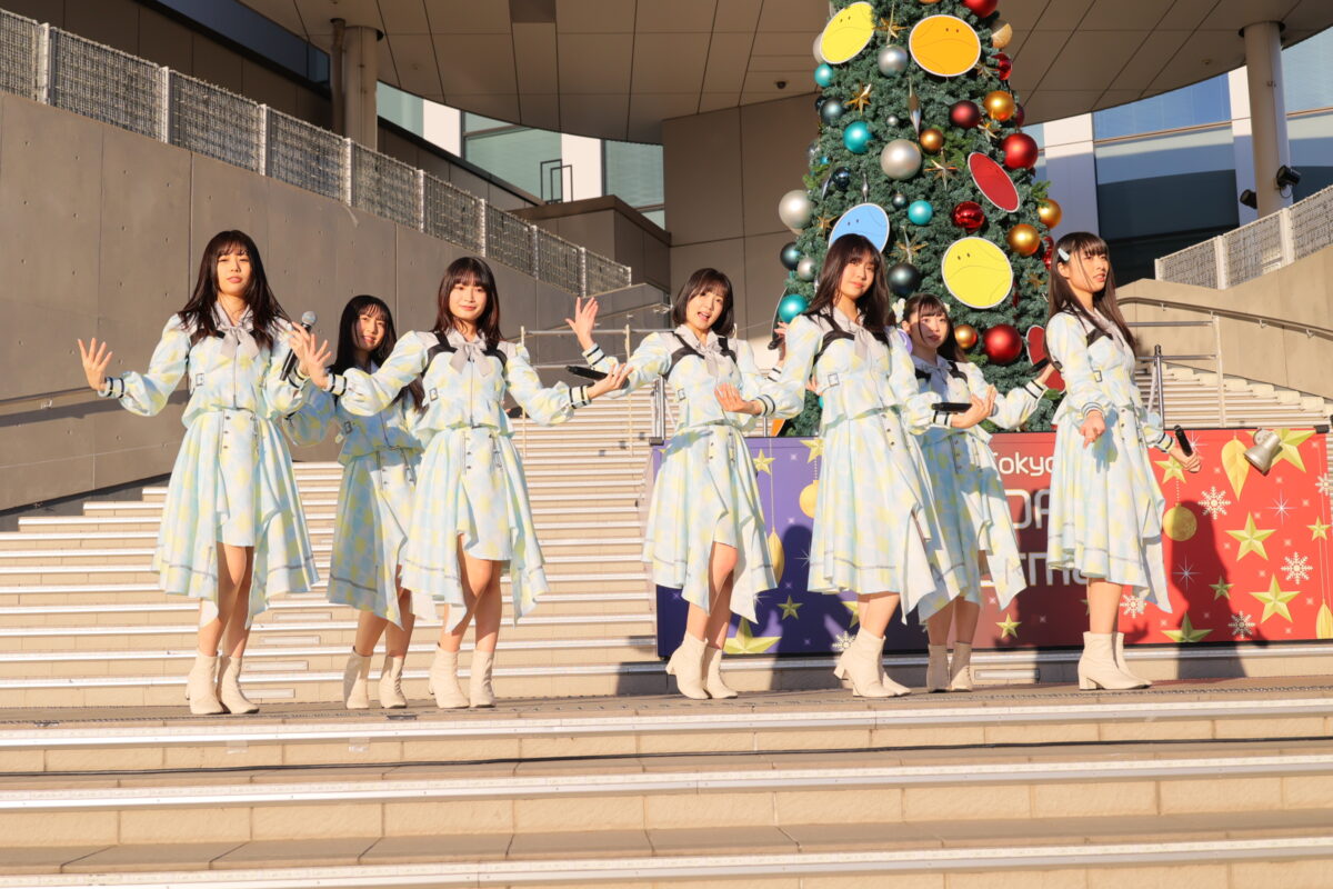 新生ラストアイドル お披露目ライブでファンに新曲を含む4曲をパフォーマンス！ 最後の1人のメンバーも初公開し、7人揃って来年1月には定期公演開催も決定！！
