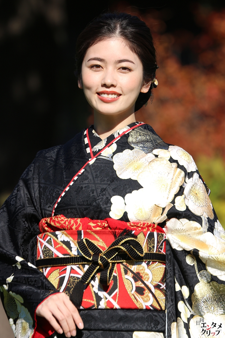 小芝風花、髙橋ひかる、本田望結、宮本茉由、井本彩花、井頭愛海、尾碕真花、玉田志織、大角ゆき、ギュナイ滝美、近藤結良 2024年期待の若手女優たちが晴れ着姿を披露！ 小芝風花は“来年もこのメンバーでオスカーを背負って頑張っていくので、ぜひよろしくお願いいたします”と宣言！