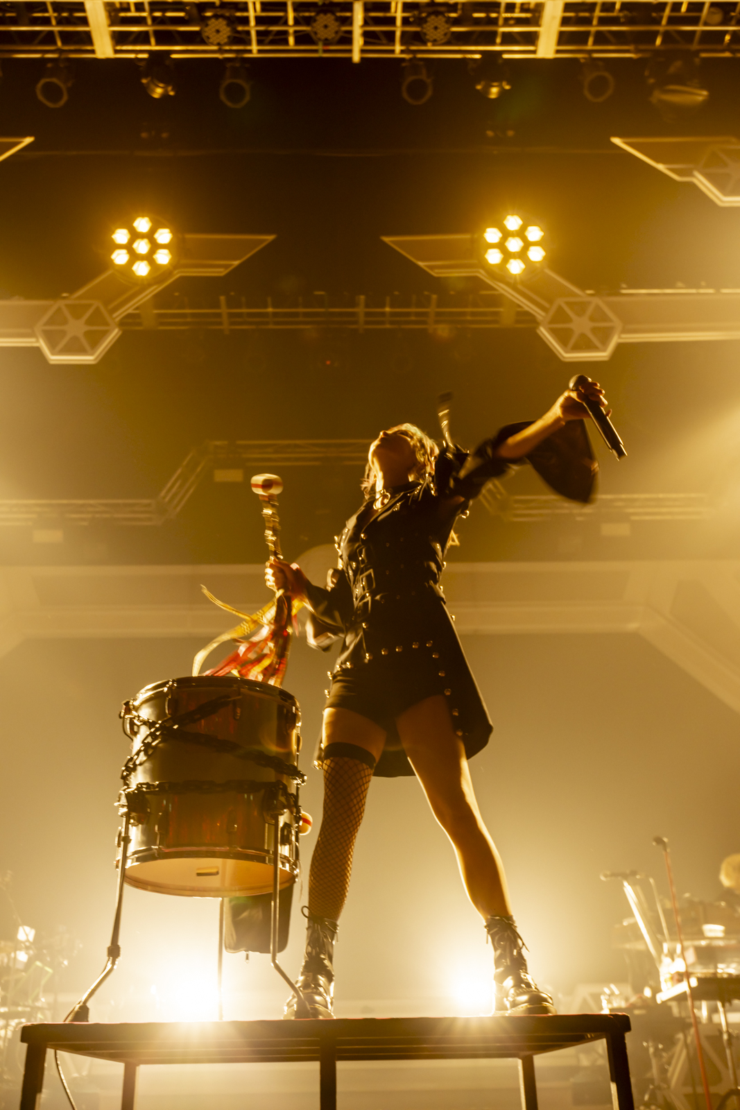 LiSA、約1年半ぶりの全国ツアー「LiVE is Smile Always～LANDER～」14カ所19公演完走 &ソロデビュー13周年の始まりとなる2024年4月に日本武道館公演2DAYSの開催が決定！