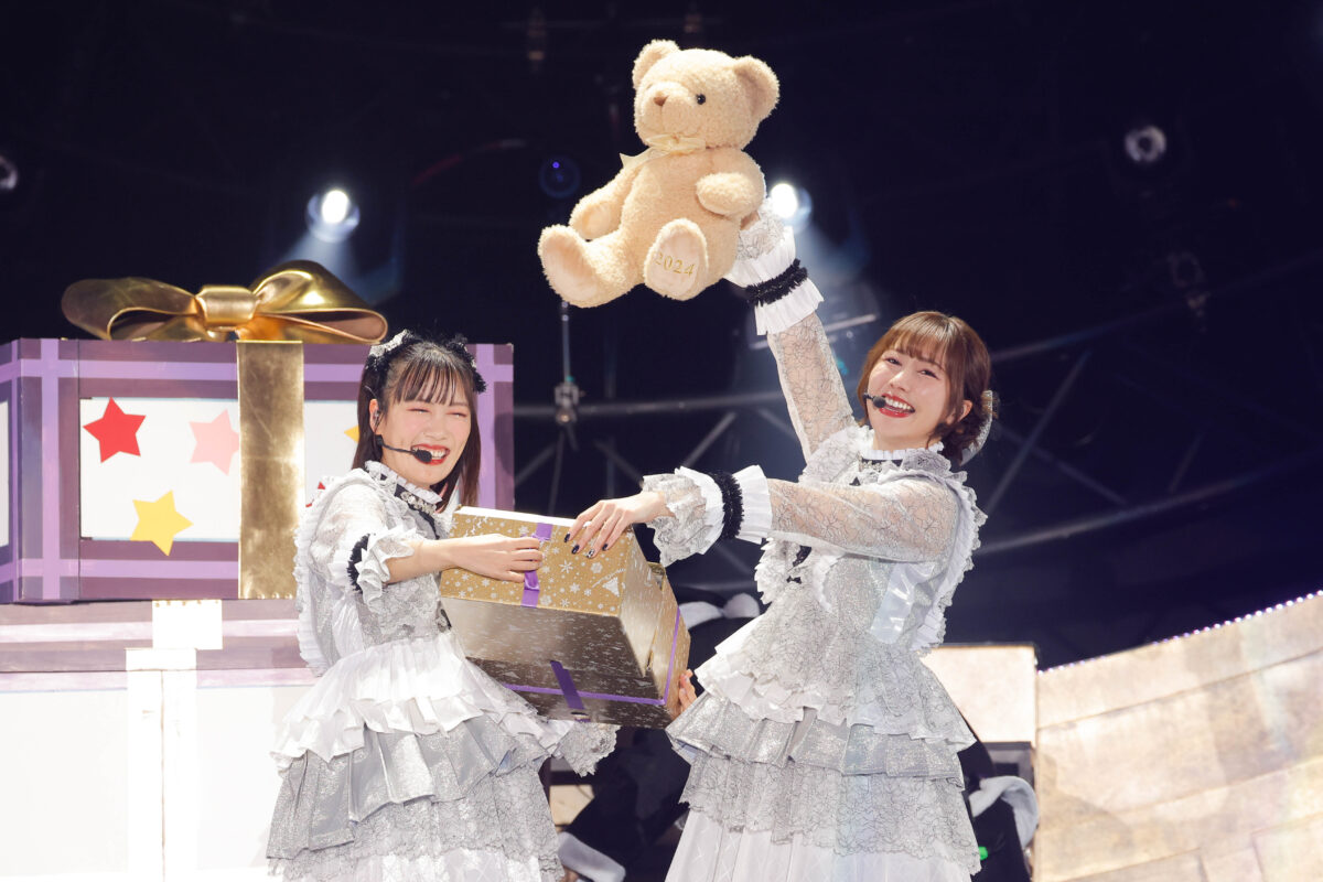 4年ぶりに声出し解禁！ももクロがゴスペル隊やバンドメンバー、モノノフと共に作り上げた「ももいろクリスマス」。2024年の新曲、ライブ、アルバム情報も続々解禁！