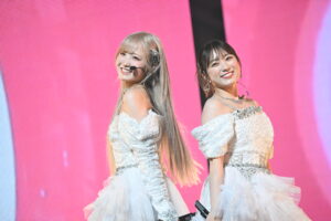 本田仁美「私の夢と希望でいてくれて本当にありがとう」“ひぃちゃん”らしさを貫いた笑顔の卒業コンサート！ 元HKT48・IZ*ONEメンバーの矢吹奈子、お笑いコンビのニューヨーク・インディアンスもサプライズで登場！
