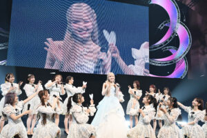 本田仁美「私の夢と希望でいてくれて本当にありがとう」“ひぃちゃん”らしさを貫いた笑顔の卒業コンサート！ 元HKT48・IZ*ONEメンバーの矢吹奈子、お笑いコンビのニューヨーク・インディアンスもサプライズで登場！