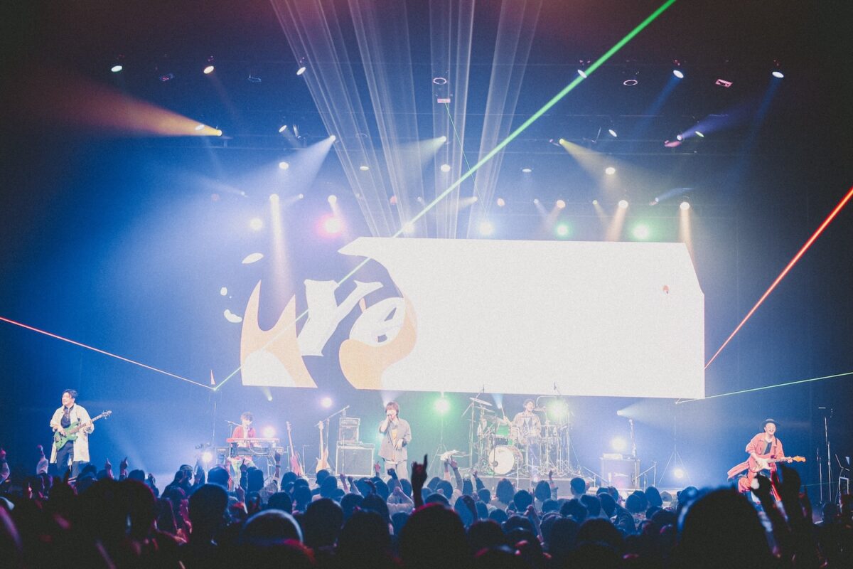 wacci、全国ホールツアー「wacci Hall Tour 2023~2024 -laugh mix-」ファイナル公演開催！