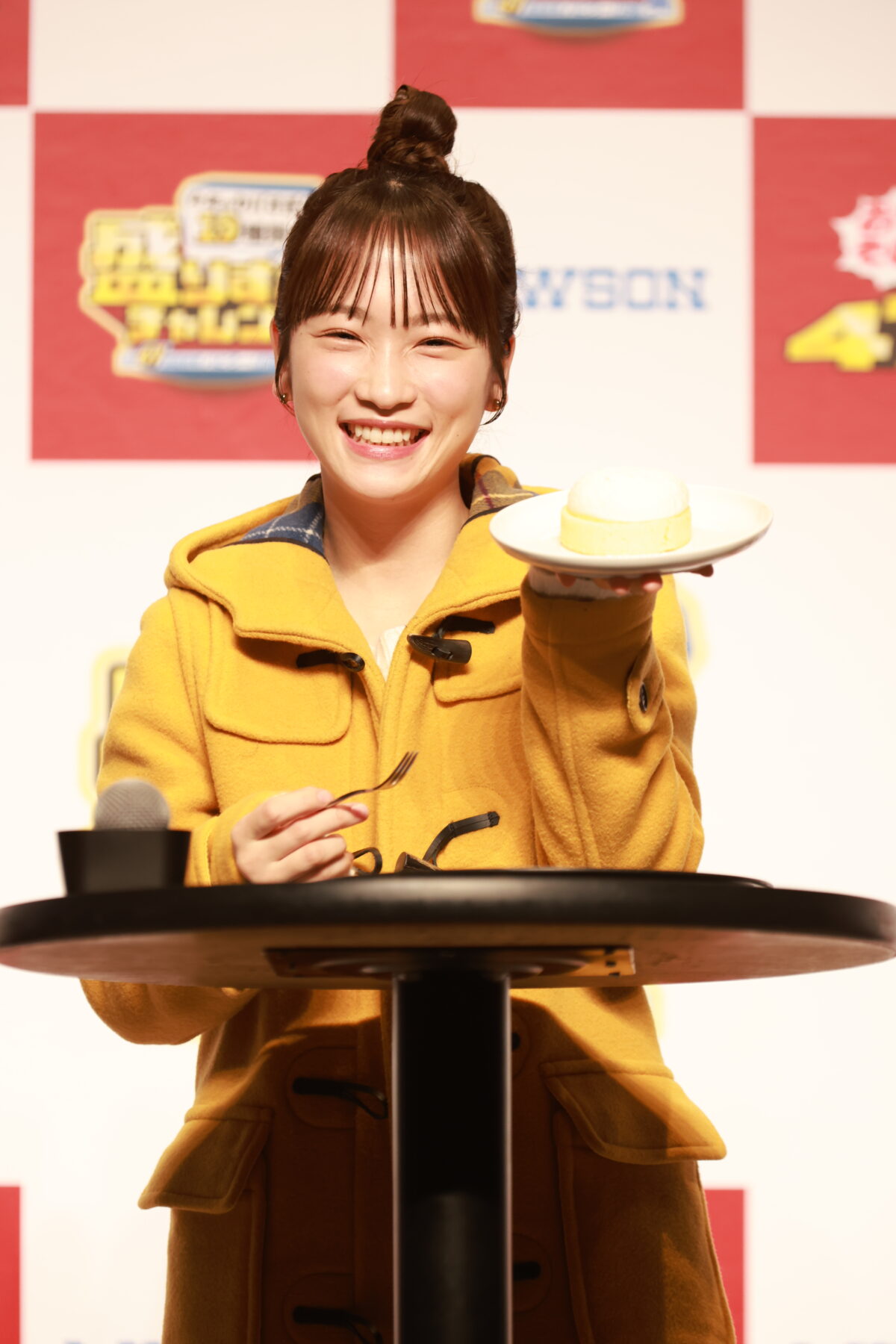 松山ケンイチ・川栄李奈・梅沢富美男・王林、豪華CMキャラクターが勢揃いで登場！ ローソン「今年はヤバすぎ！盛りすぎチャレンジ」開催記念イベント！ 川栄李奈、29歳のバースデーサプライズに「盛りすぎじゃないですか！？」