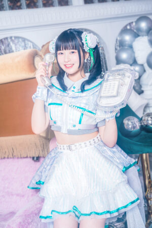 “自分らしく突き進む個性派ピアノコアアイドル” Mirror,Mirror (ミラーミラー) rock field (ロックフィールド) ✕ コロムビアより 2024 年 5 月 7 日に 2nd シングル『Brightness』(ブライトネス)がリリース