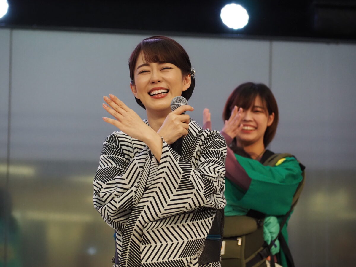丘みどり　2月7日発売 新曲「涙唄」サンシャイン池袋噴水広場前でリリースイベント「噴水のような嬉し涙を！」