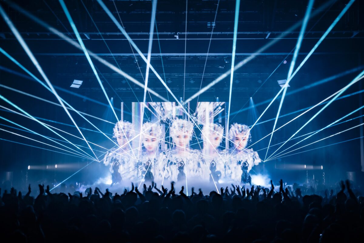 “METALVERSE現象”が再び出現!!ワンマンイベント第二弾となる「METALVERSE #2 – THE END OF THE INNOCENCE」豊洲PIT 2DAYS“出現”!! 3 “METALVERSE現象”が再び出現!!ワンマンイベント第二弾となる「METALVERSE #2 – THE END OF THE INNOCENCE」豊洲PIT 2DAYS“出現”!!