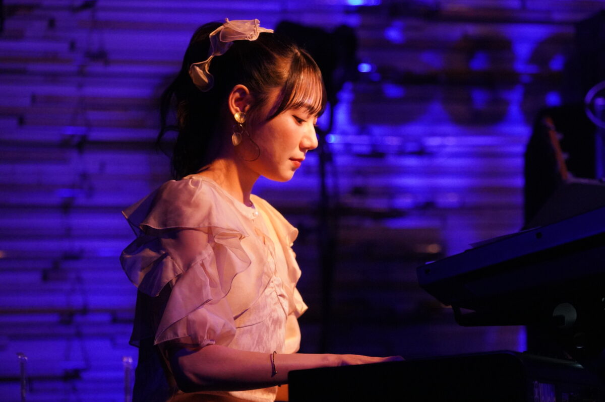 STU48 キャプテン・今村美月ソロツアー「Beautiful moon」が大阪からスタート! バンド生演奏で特別アレンジされたSTU48の楽曲を含む15曲を披露! 10 STU48 キャプテン・今村美月ソロツアー「Beautiful moon」が大阪からスタート! バンド生演奏で特別アレンジされたSTU48の楽曲を含む15曲を披露!