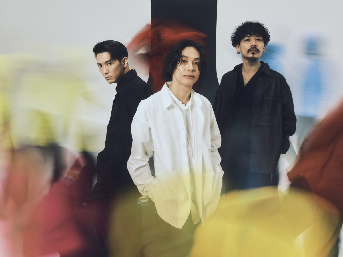 Omoinotake バレンタインに渋谷MODIで実施したストリートライブ企画「#NoBuskNoLife 2024 Valentine Special」のライブレポが到着！