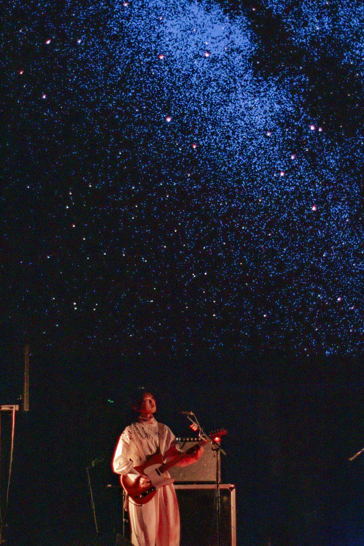 宇宙に瞬く星の光と、リーガルリリーと。コニカミノルタプラネタリアYOKOHAMAで開催された、一夜限りのプレミアムライブ