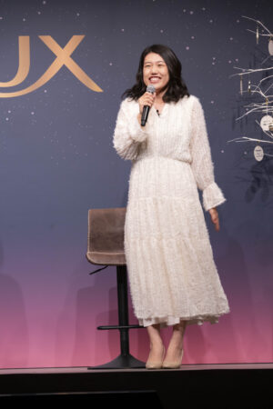 貴島明日香と横澤夏子 初共演登壇！ 憧れの韓国アイドルヘア！ 予想外ヘアでご機嫌に！？