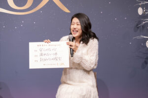 貴島明日香と横澤夏子 初共演登壇！ 憧れの韓国アイドルヘア！ 予想外ヘアでご機嫌に！？