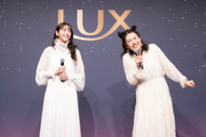 貴島明日香と横澤夏子 初共演登壇！ 憧れの韓国アイドルヘア！ 予想外ヘアでご機嫌に！？