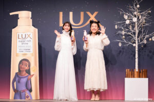 貴島明日香と横澤夏子 初共演登壇！ 憧れの韓国アイドルヘア！ 予想外ヘアでご機嫌に！？