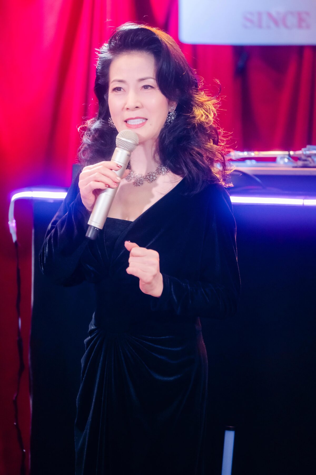 ユーチューバー坂本冬美から、DJ FUYUMIに転身か！？