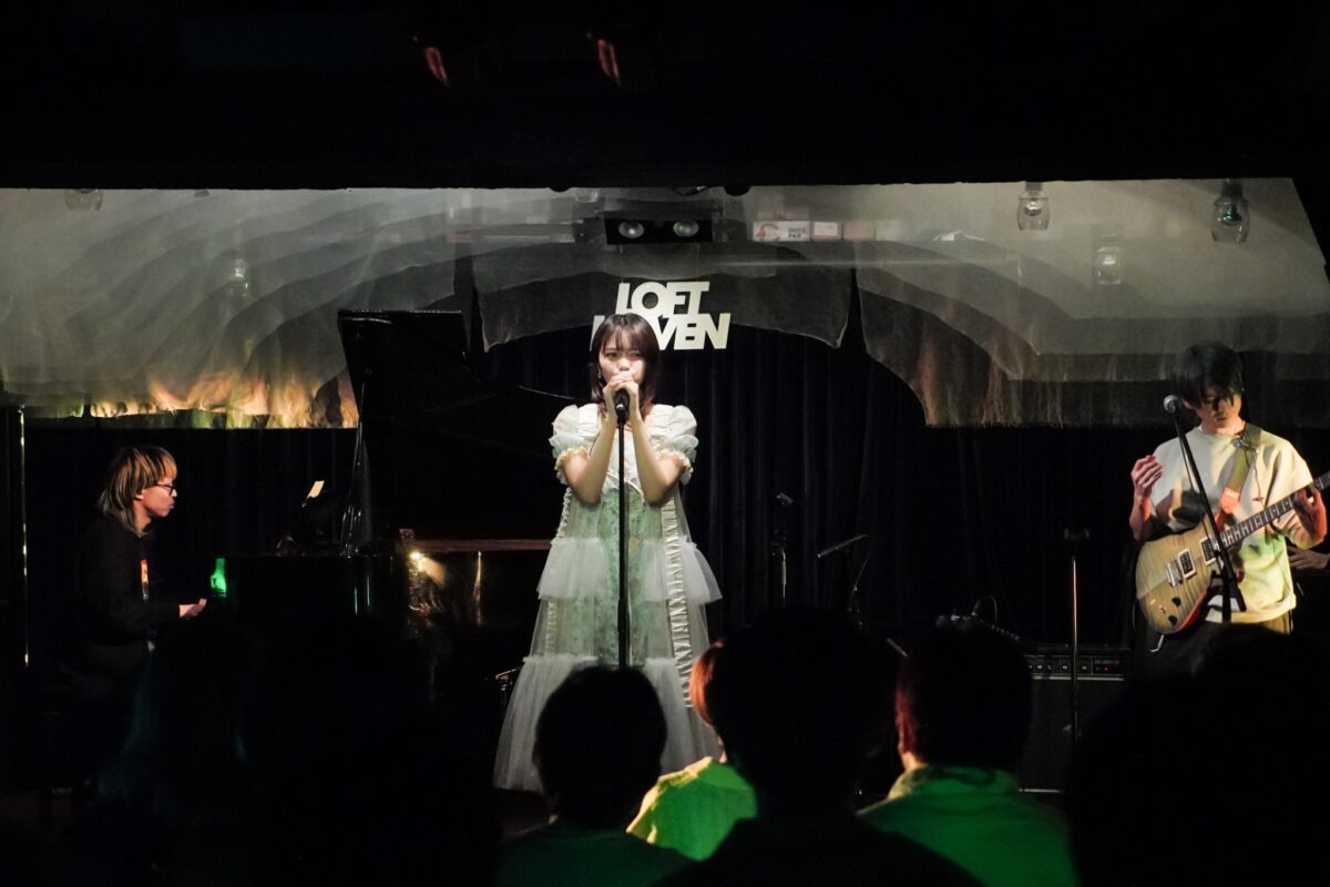 吉川茉優 初のワンマンライブを開催！“最強のアーティストになれるようにがんばります！”と宣言！