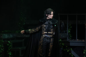 矢部昌暉が主演の舞台「蒼穹の王」が開幕！ 主義主張がぶつかり合う戦場で最後まで生き残るのは果たして誰なのか？