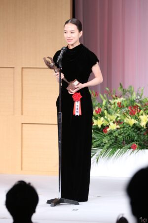 清原果耶 第31回読売演劇大賞 杉村春子賞を受賞！ 貴重な経験をさせていただけて心から感謝でいっぱい