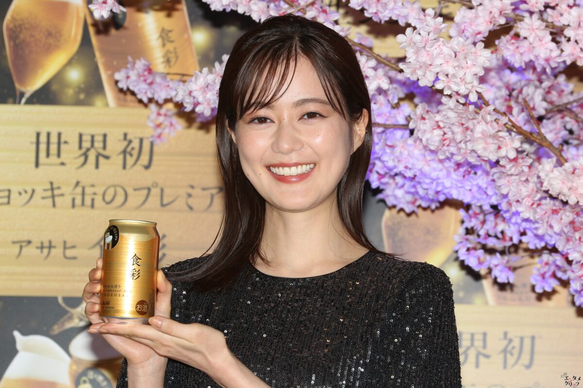 生田絵梨花 プレミアムなドレスで登場！ 心からの『は～っ』っていう表情を見て！ 年始にロンドン1人旅も！